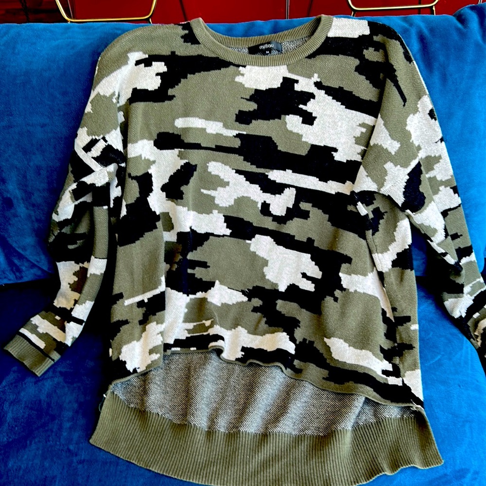 LF camouflage sweater by Millqu Medium